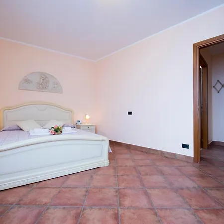 Sleeps 7 Apartmán Pella