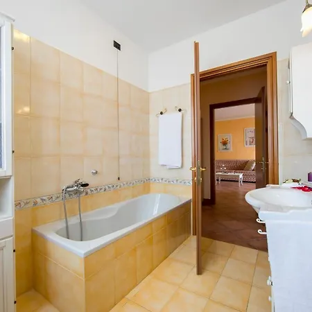 Sleeps 7 Apartmán